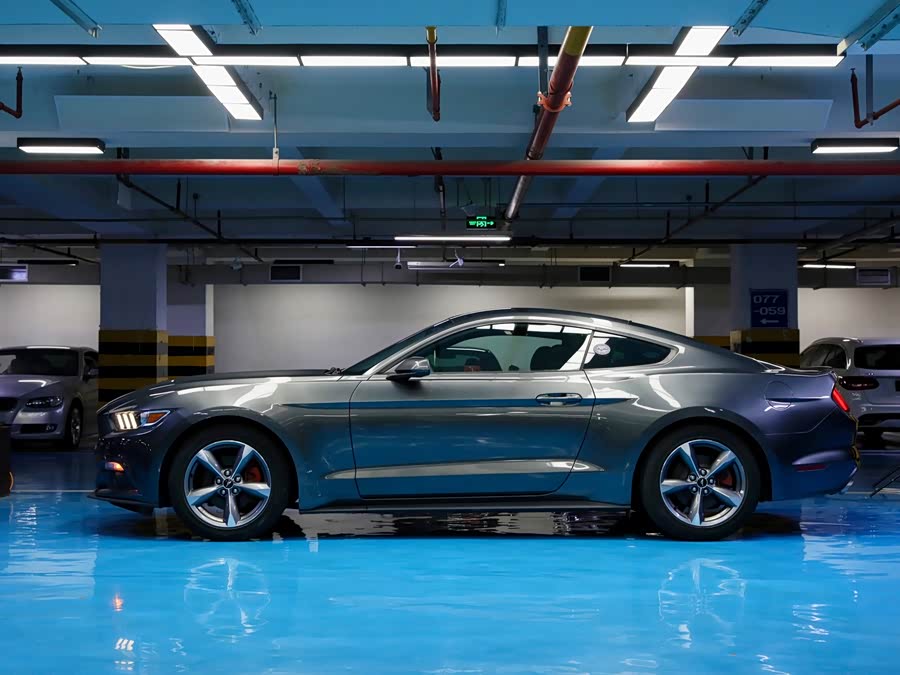 Ford Mustang 2015 car image #3
