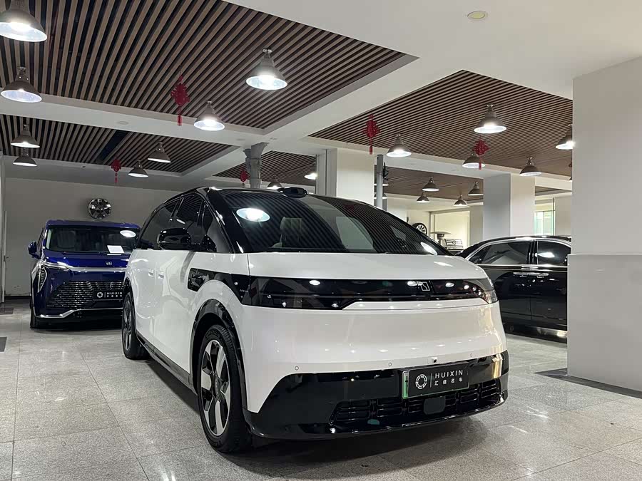 极氪 极氪MIX 2025 汽车图片 #3