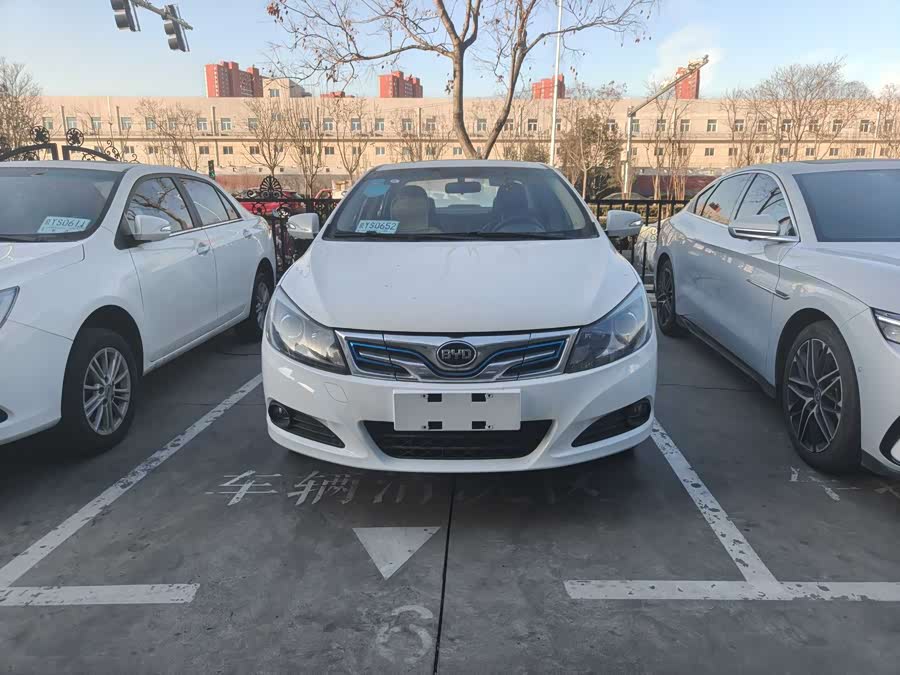 BYD e5 2018 #3 BYD e5 2018 car image #3