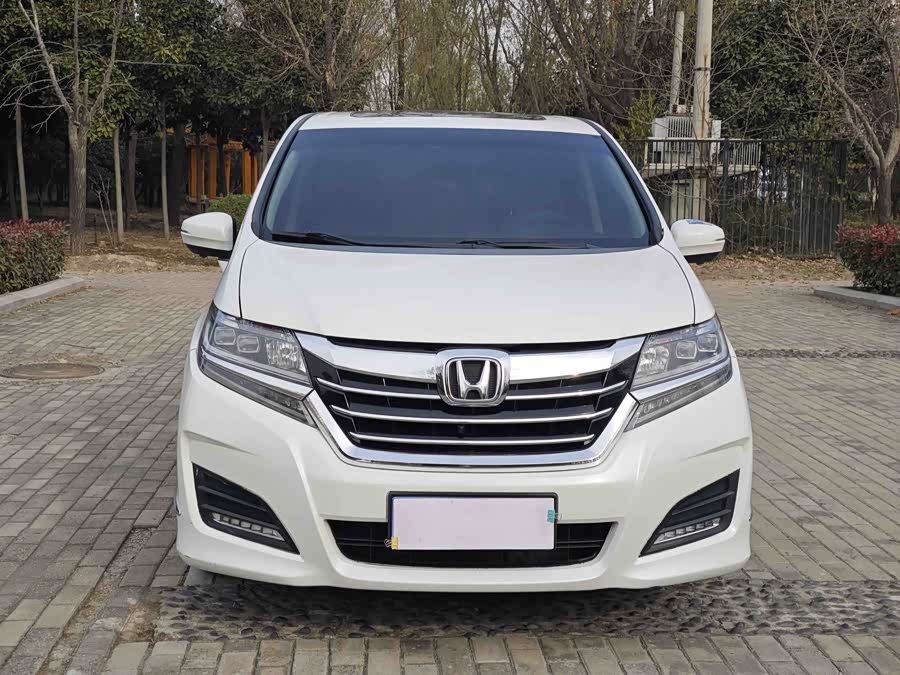 Honda Elysion 2017 #3 Honda Elysion 2017 car image #3