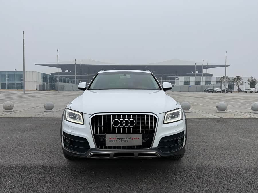 Audi Q5 2018 car image #3