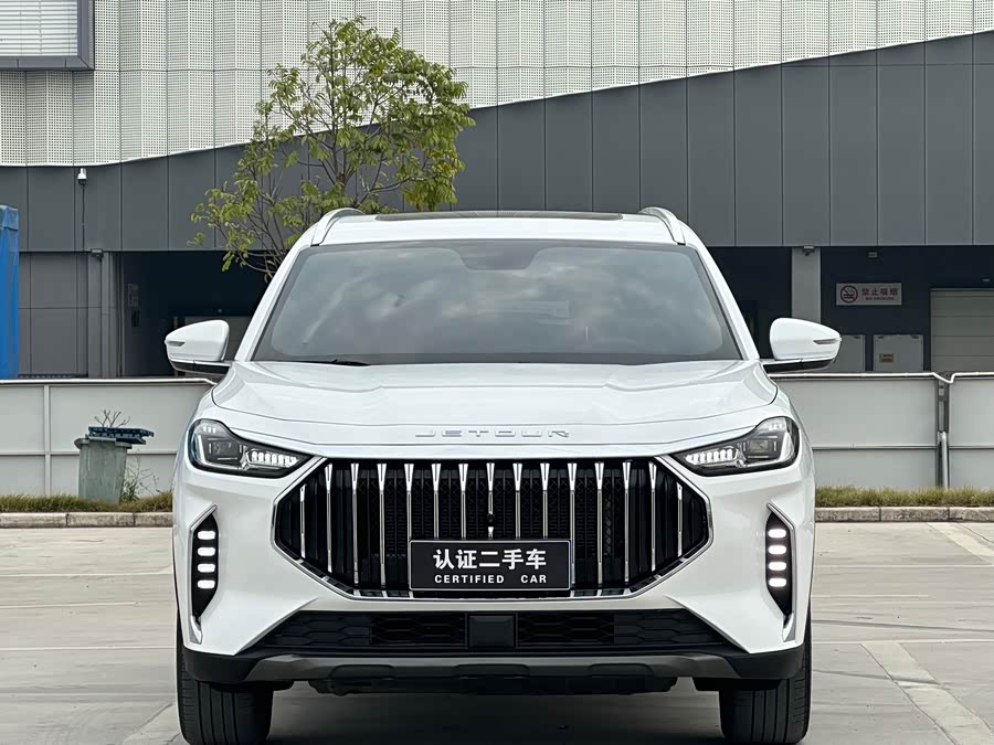 Jetour X70 PLUS 2024 car image #3