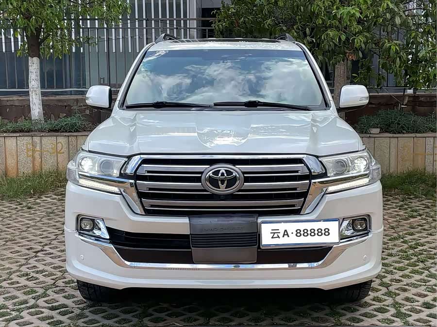 Toyota 2014 car image #3