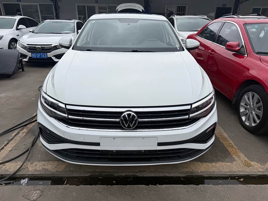 Volkswagen Bora 2023 car image #3