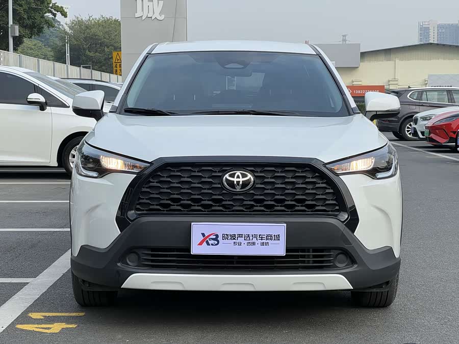 Toyota Corolla Cross 2023 immagine di auto #3
