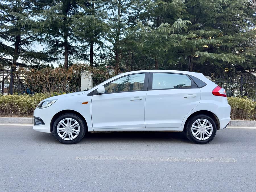 Chery Fulwin 2 2015 #3 Chery Fulwin 2 2015 car image #3