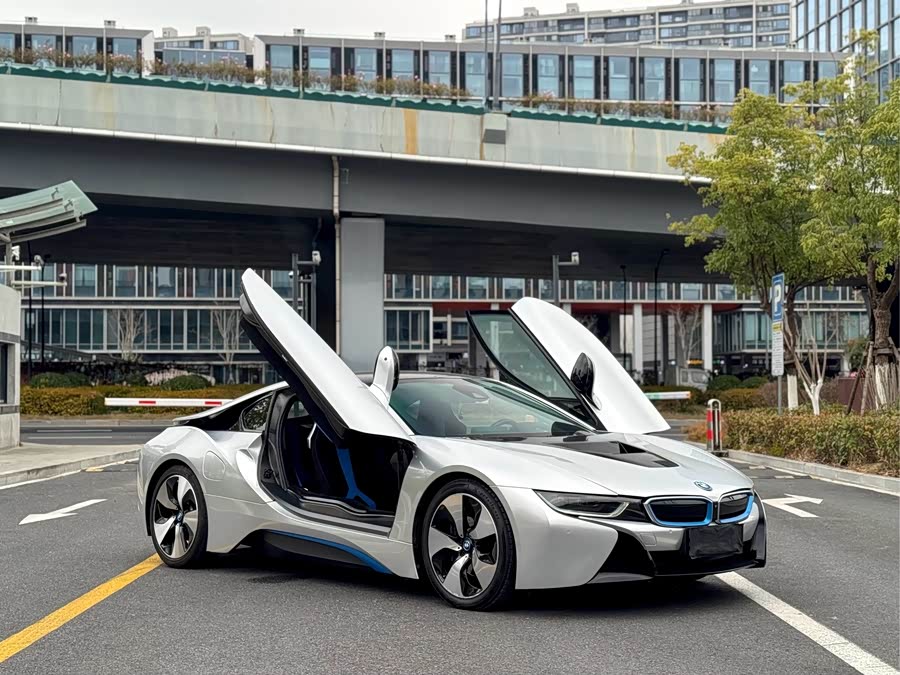 BMW i8 2018 #3 BMW i8 2018 car image #3