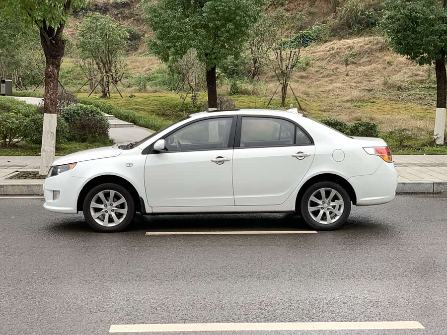 GEELY GC7 2013 #3 GEELY GC7 2013 car image #3