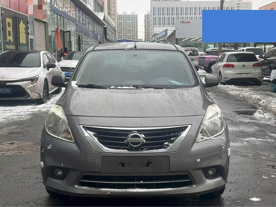 Nissan Sunny 2012 car image #3
