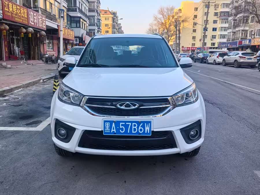 Chery Tiggo 3 2015 car image #3