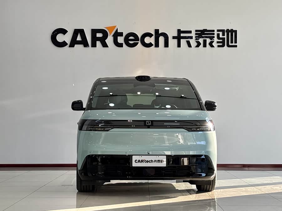 Zeekr MIX imagen de coche #3