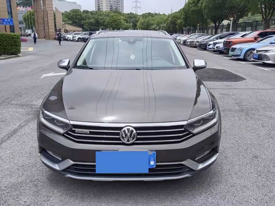Volkswagen Passat Variant 2018 car image #3