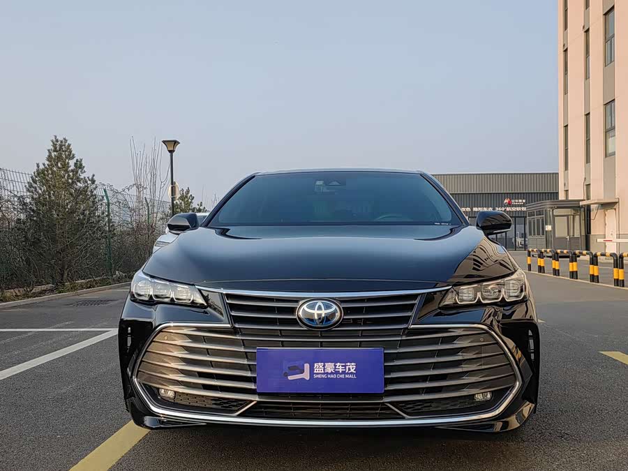 Toyota Avalon 2022 car image #3