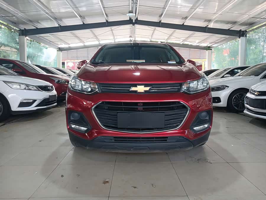 Chevrolet Tracker 2018 immagine di auto #3