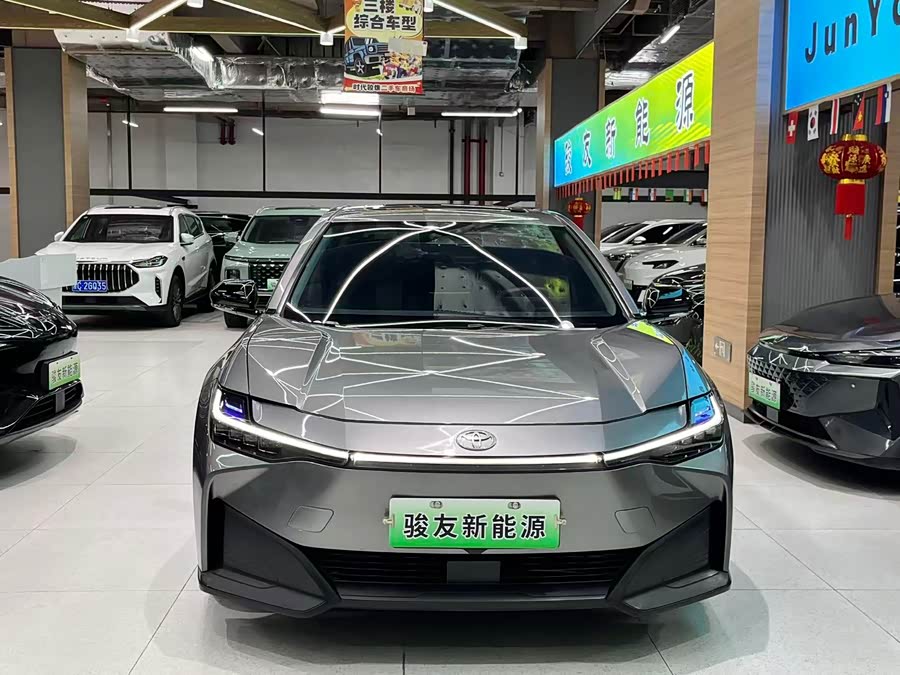 Toyota bZ3 2023 #3 Toyota bZ3 2023 immagine di auto #3