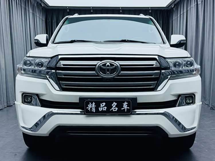 Toyota Land Cruiser 2010 #3 Toyota Land Cruiser 2010 car image #3