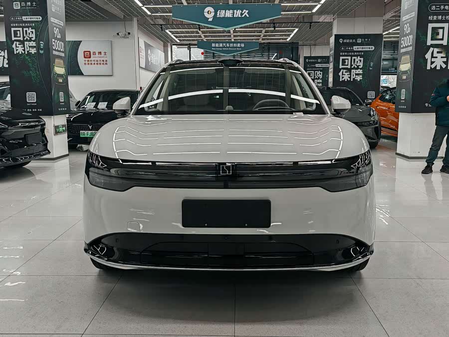 Zeekr 7X 2024 car image #3