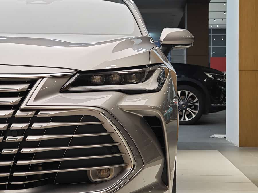 Toyota Avalon 2024 car image #3