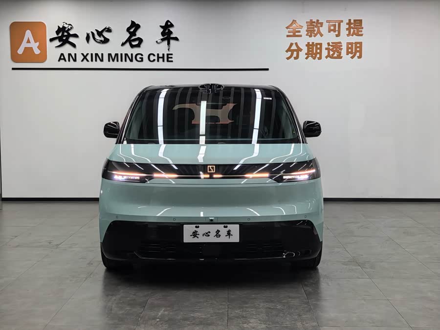 极氪 极氪MIX 2024 汽车图片 #3