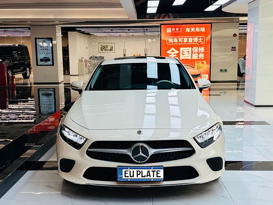 Mercedes-Benz CLS Class 2018 car image #3