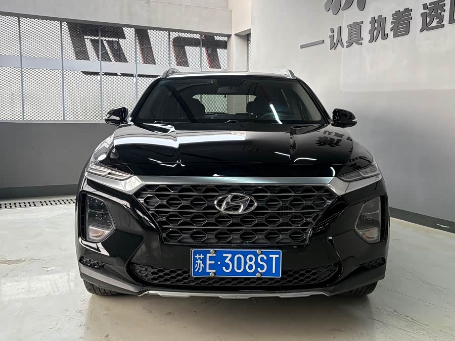 Hyundai Santa Fe 2021 car image #3