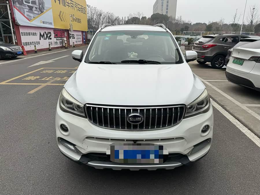 SWM X7 2018 imagem de carro #3