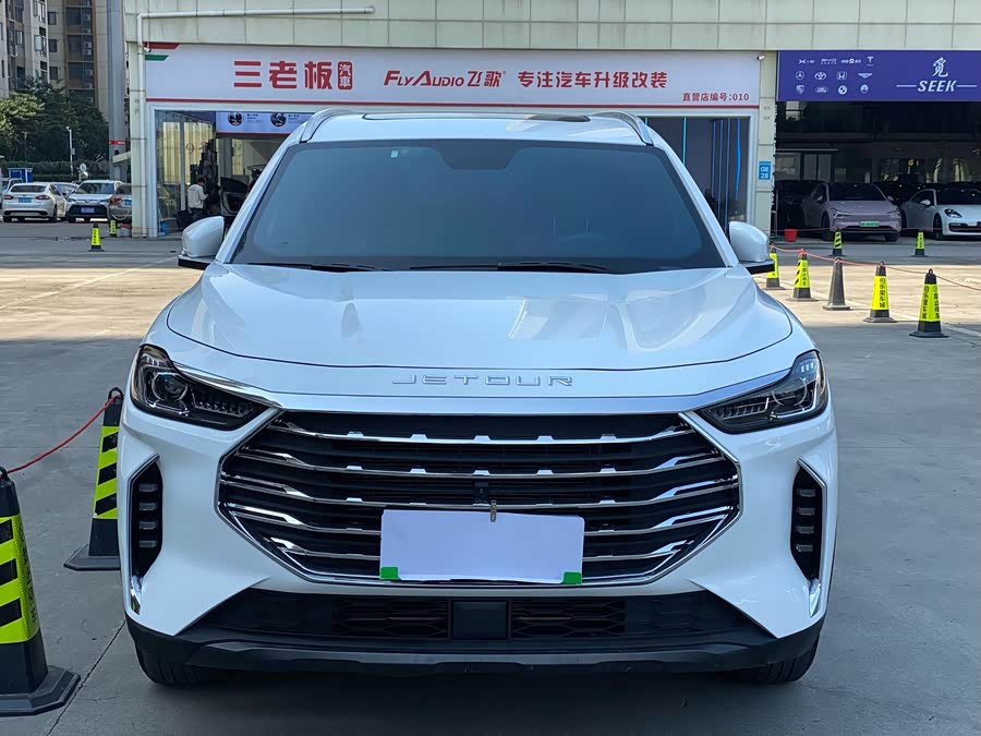 Jetour X70 PLUS 2022 car image #3