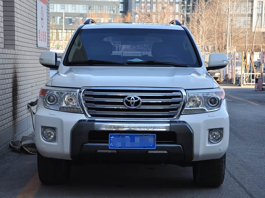 Toyota Land Cruiser 2014 #3 Toyota Land Cruiser 2014 car image #3