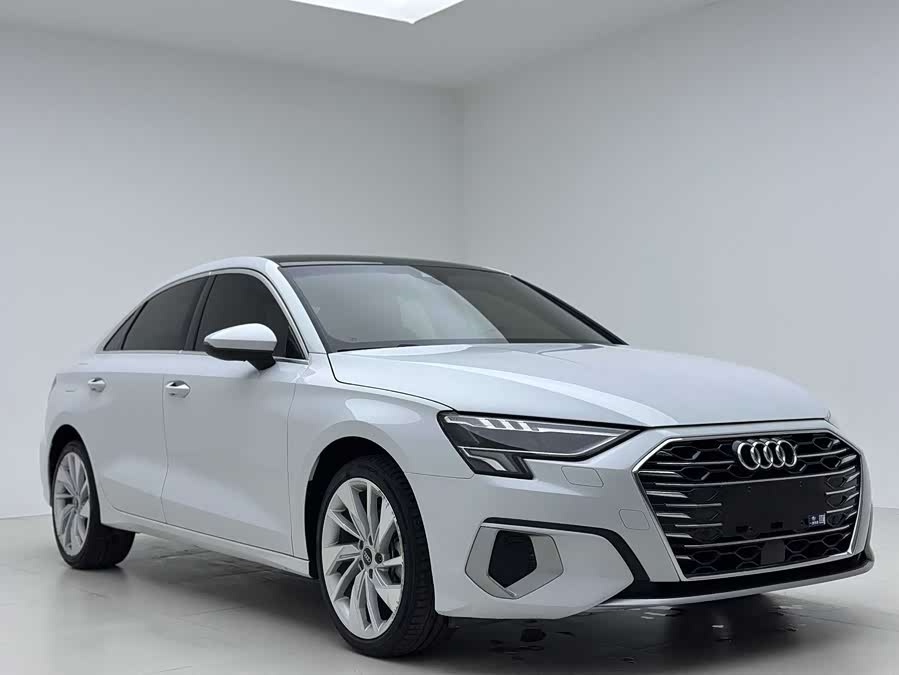 Audi A3 2021 car image #3