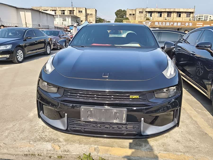 Lynk & Co 03 2019 #3 Lynk & Co 03 2019 car image #3