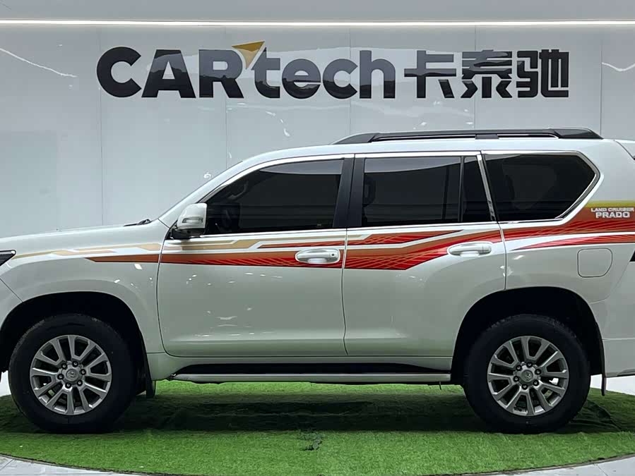 Toyota Land Cruiser Prado 2019 #3 Toyota Land Cruiser Prado 2019 car image #3