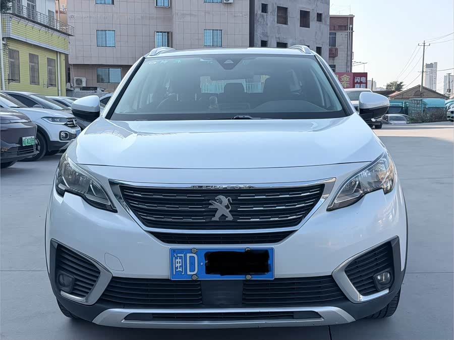 Peugeot 5008 2017 car image #3