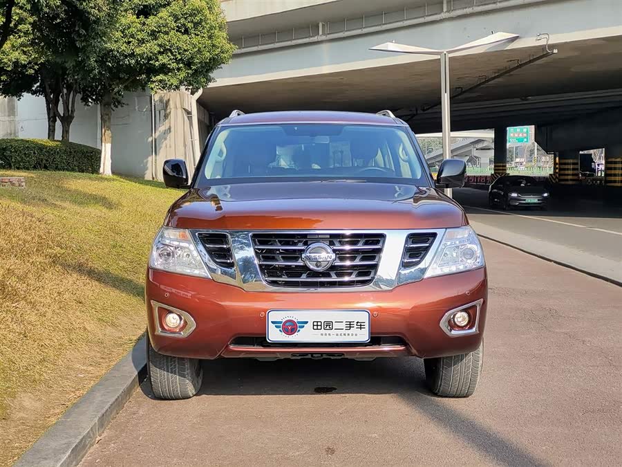 Nissan 2019 car image #3