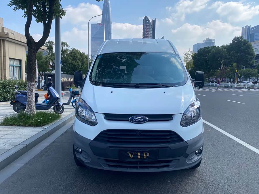 Ford Transit 2021 car image #3