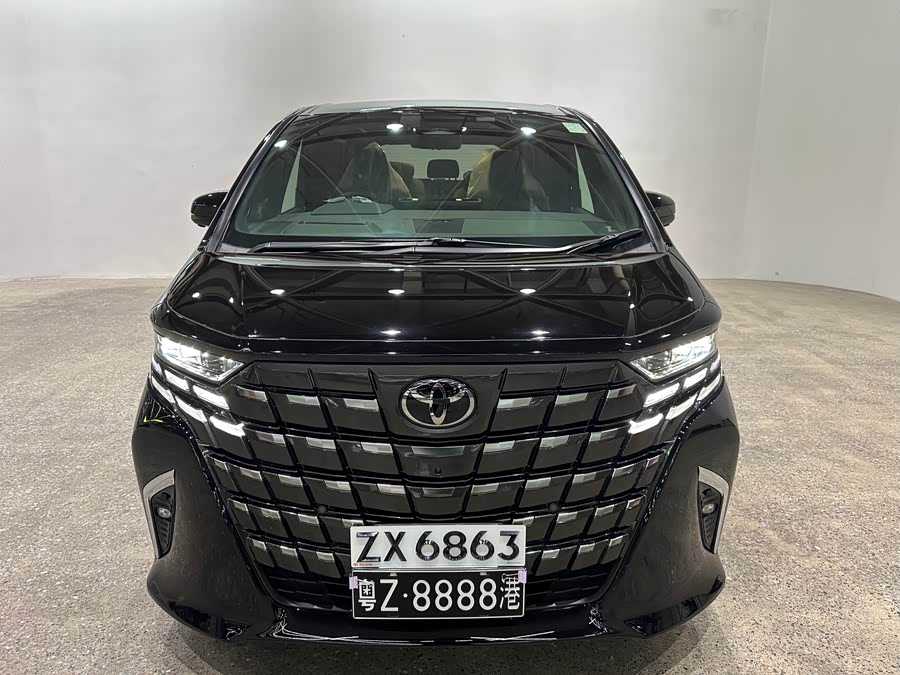 Toyota 2025 car image #3