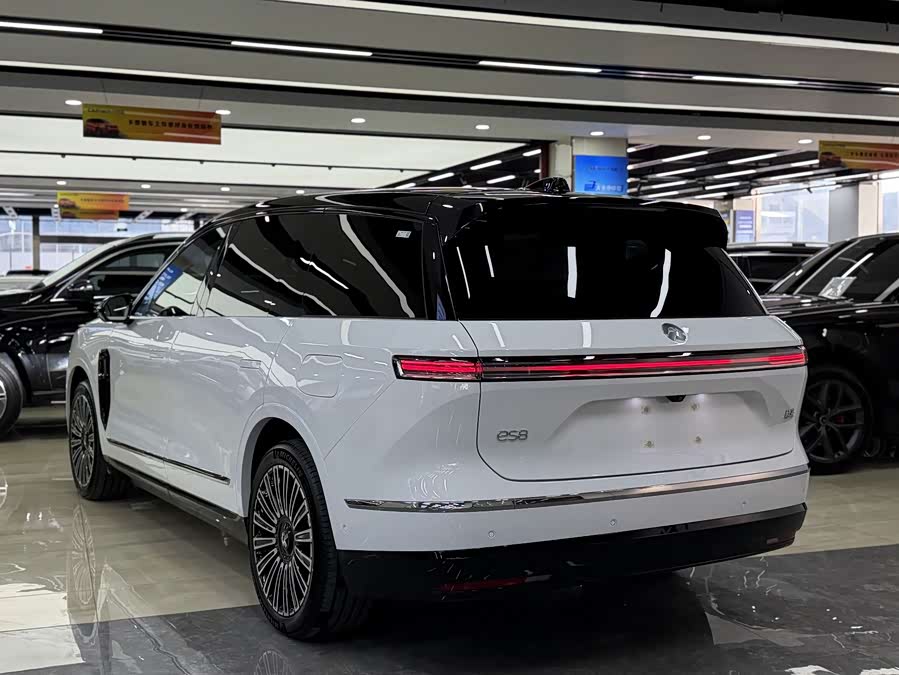 蔚来 蔚来ES8 2025 汽车图片 #3