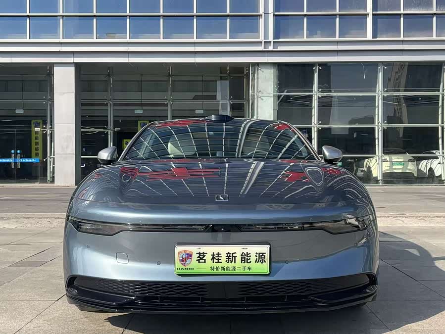 极氪 极氪007 2024 汽车图片 #3