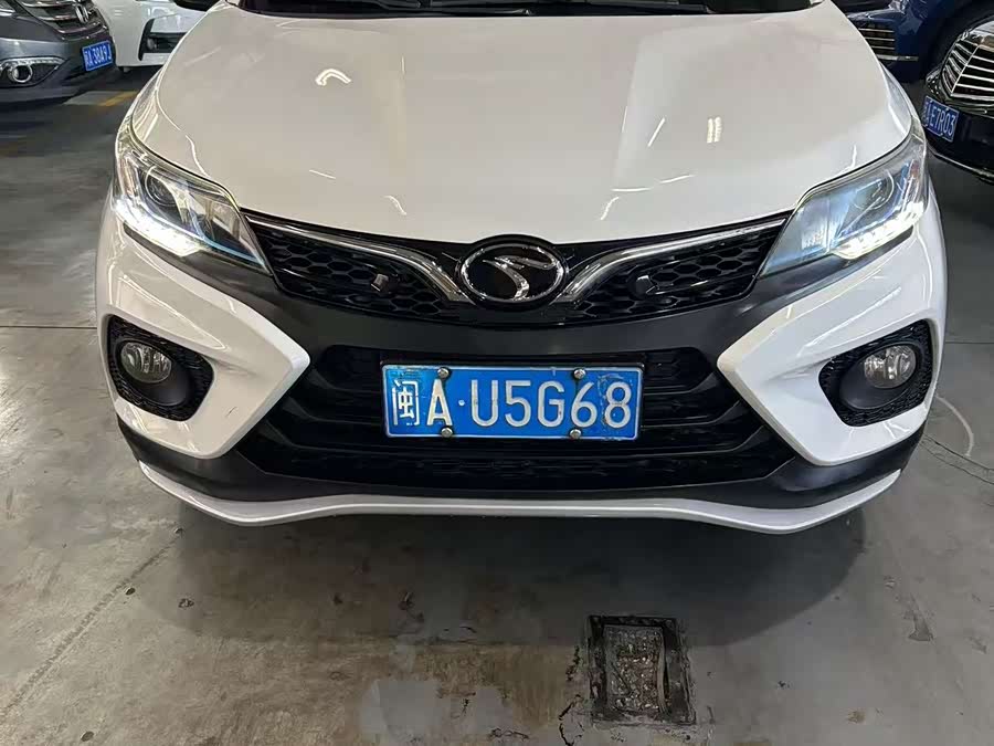 Soueast DX3 2019 car image #3