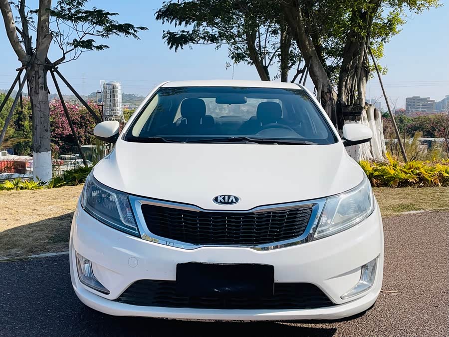 起亚 起亚K2 2012 汽车图片 #3