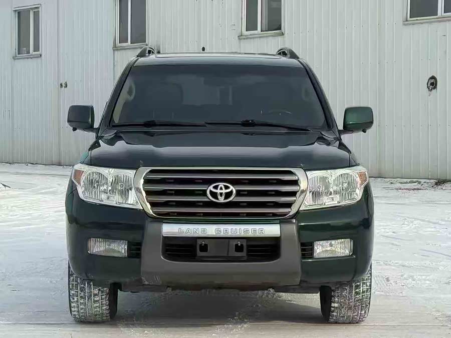 Toyota Land Cruiser 2012 #3 Toyota Land Cruiser 2012 car image #3