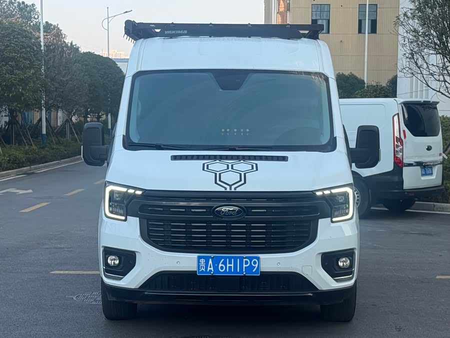 Ford Transit T8 2024 car image #3