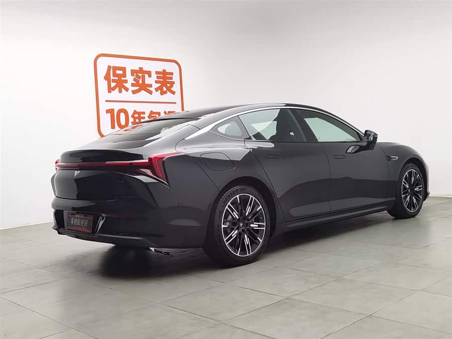 哪吒汽车 哪吒S 2023 汽车图片 #3