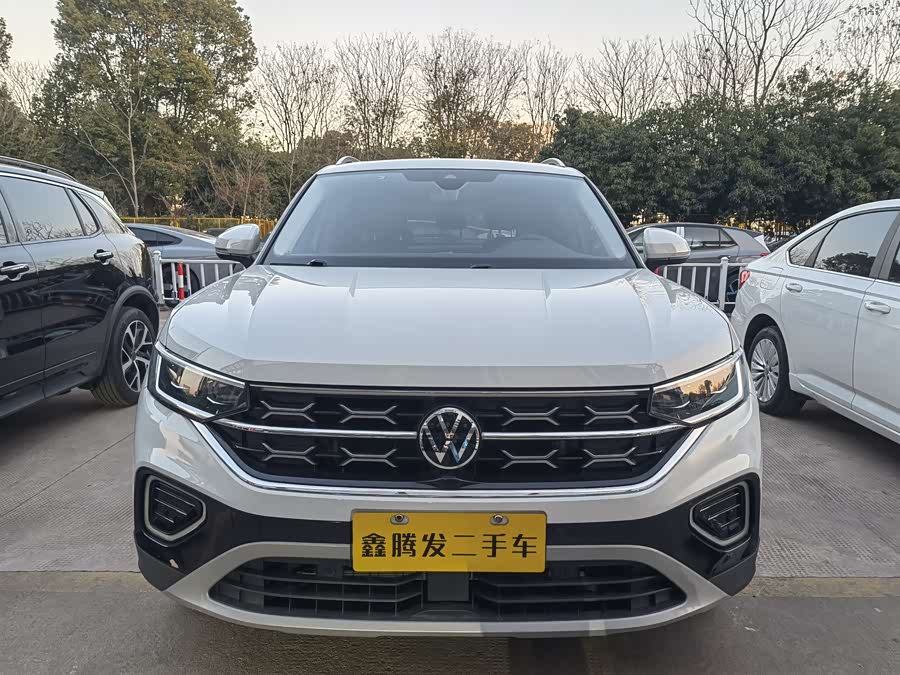 Volkswagen Tayron 2023 immagine di auto #3