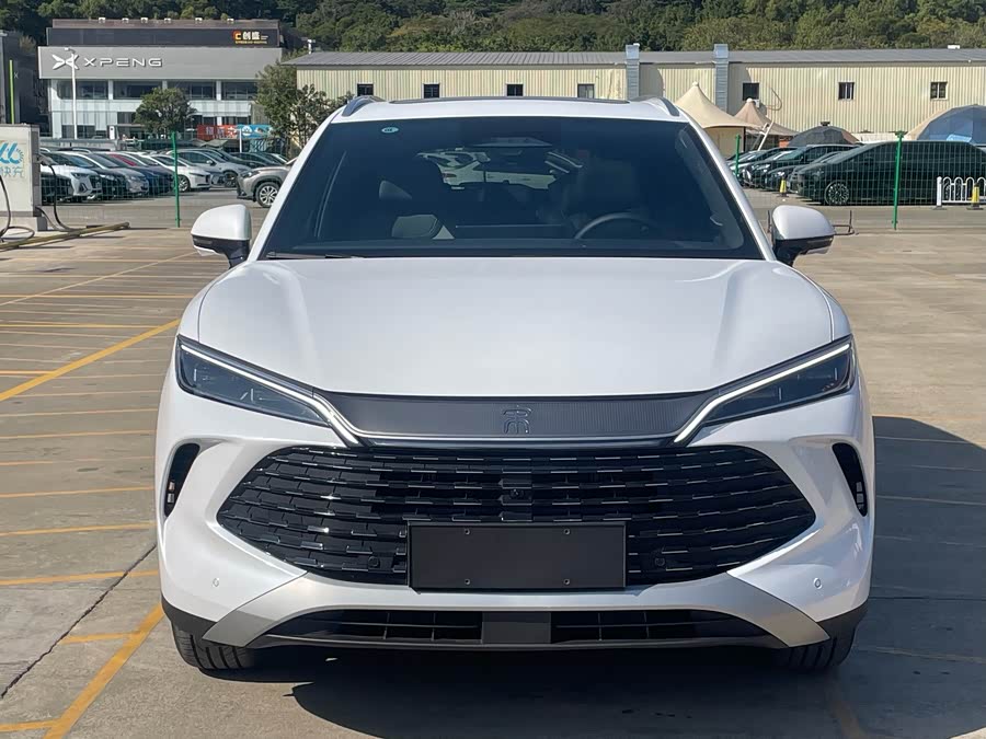 BYD SongL DM-i 2025 #3 BYD SongL DM-i 2025 car image #3