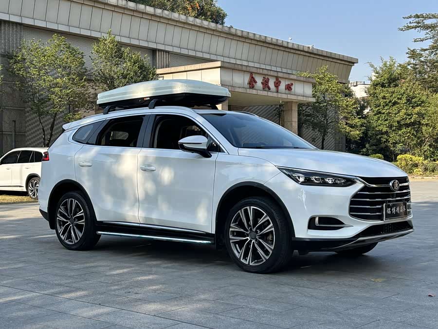 BYD Tang 2018 car image #3