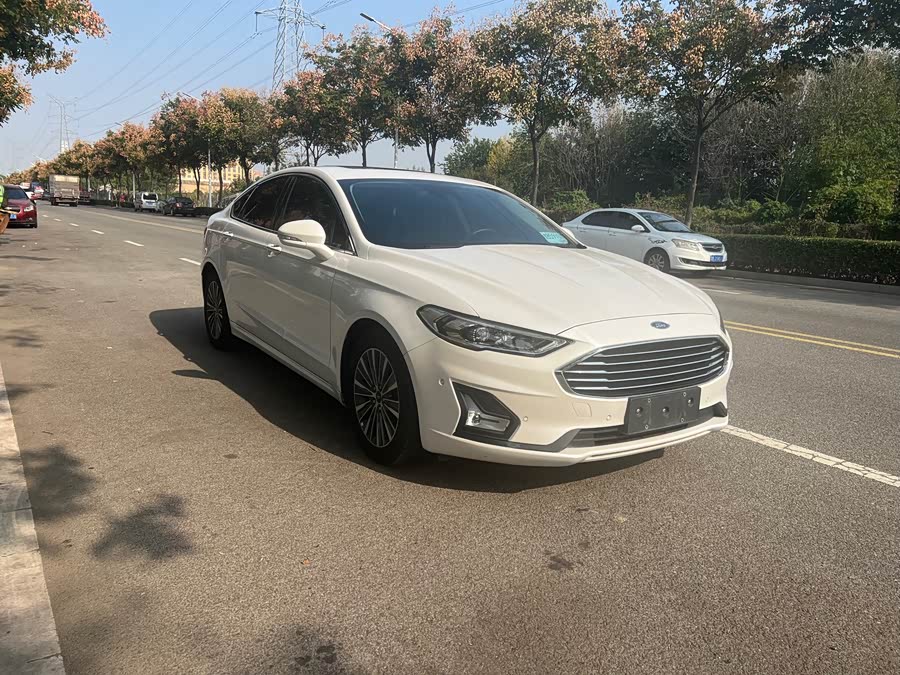 Ford Mondeo 2019 car image #3