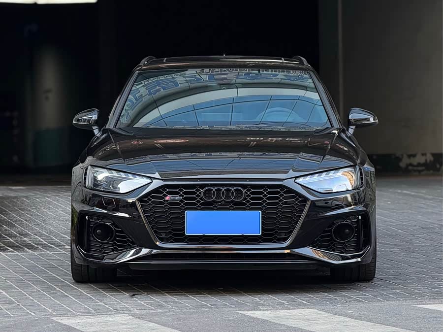 Audi RS 4 2022 immagine di auto #3