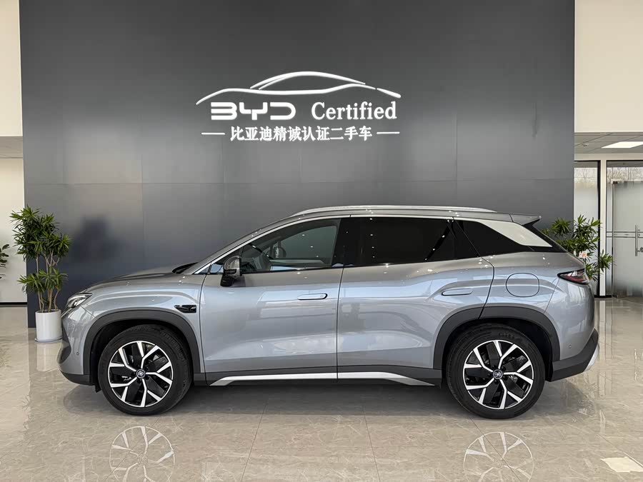 BYD SongL DM-i 2025 car image #3