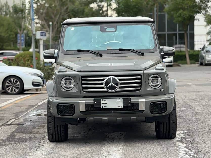 Mercedes-Benz car image #3