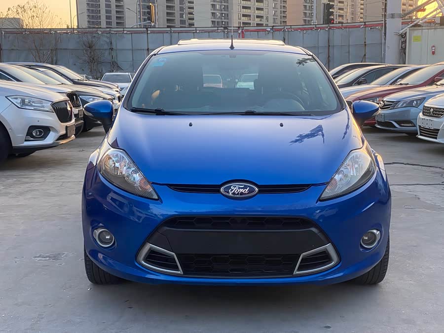 Ford Fiesta 2012 immagine di auto #3